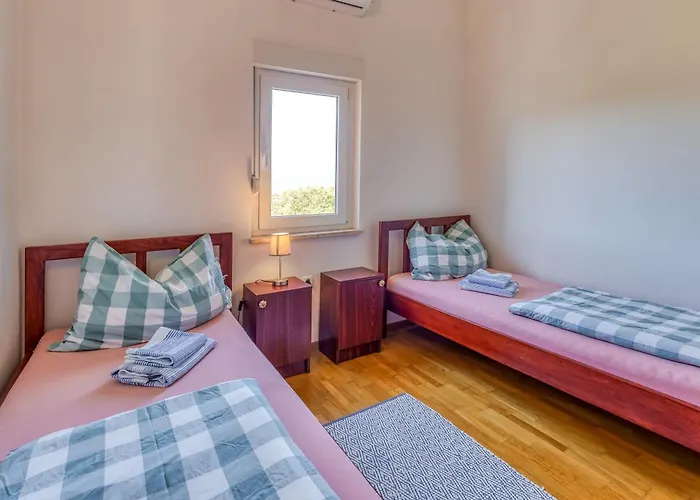 House Anita ヴィラ シロ