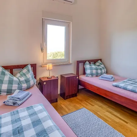 House Anita Βίλα Šilo